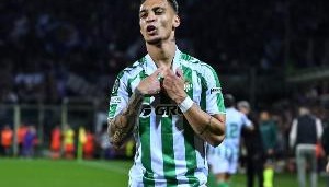 乐鱼体育官网-西媒：贝蒂斯重启引进安东尼的谈判，球员已向曼联表达离队意愿